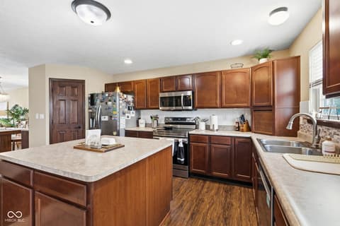 Photo of 5850 Columbia Circle, Greenwood, IN