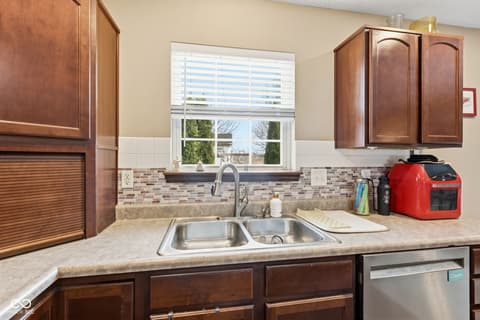 Photo of 5850 Columbia Circle, Greenwood, IN