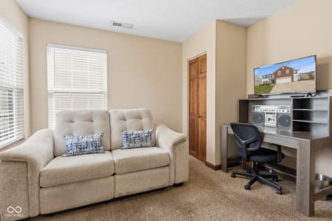 Photo of 5850 Columbia Circle, Greenwood, IN