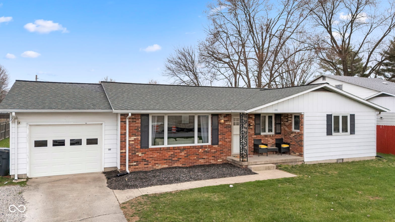 Photo of 120 E Lovers Lane, Scottsburg, IN