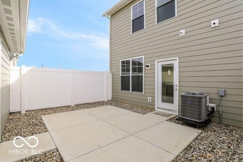 Outdoor living area at 3959 Sandpiper Way, Brownsburg, IN