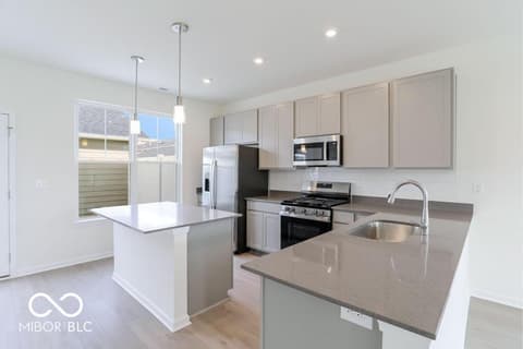 Kitchen at 3959 Sandpiper Way, Brownsburg, IN
