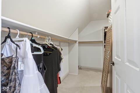 Walk In Closets — 5291 Woodfield Drive S, Carmel, IN