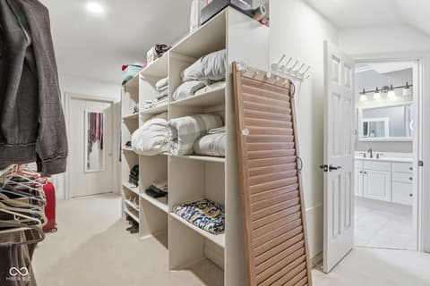 Walk In Closets — 5291 Woodfield Drive S, Carmel, IN