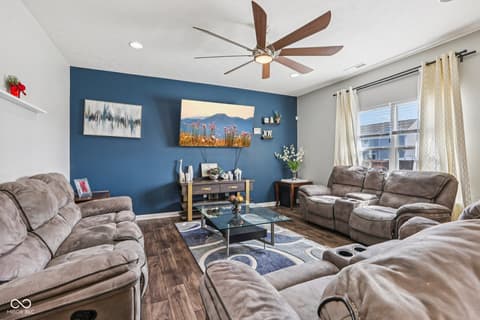 Living room at 6673 Laurelwood Drive, Pendleton, IN