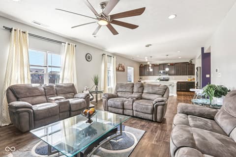 Living room at 6673 Laurelwood Drive, Pendleton, IN