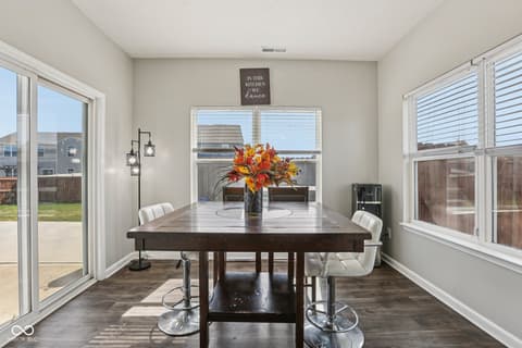 Bonus room at 6673 Laurelwood Drive, Pendleton, IN