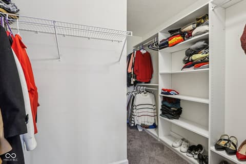 Walk In Closets — 6673 Laurelwood Drive, Pendleton, IN