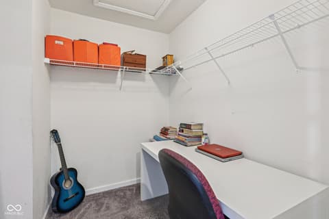 Walk In Closets — 6673 Laurelwood Drive, Pendleton, IN