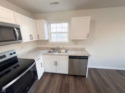Photo of 6654 Hazelhatch Drive, Indianapolis, IN
