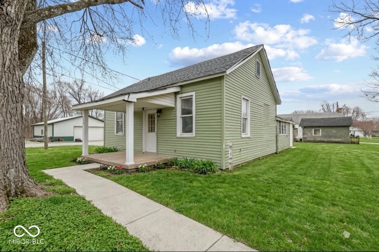 Photo of 9712 N Price Street, Knightsville, IN