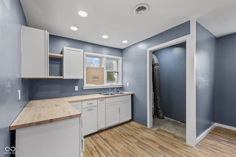 Kitchen at 9712 N Price Street, Knightsville, IN