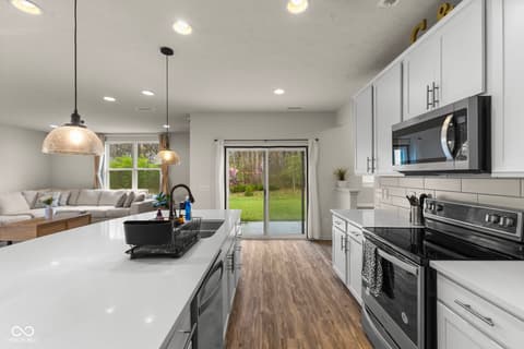 Photo of 1398 Sarah Way, Avon, IN