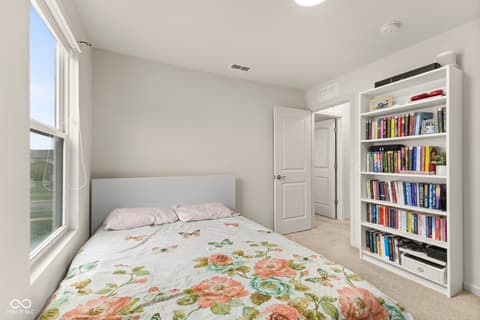 Photo of 1398 Sarah Way, Avon, IN