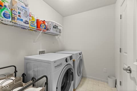 Photo of 1398 Sarah Way, Avon, IN