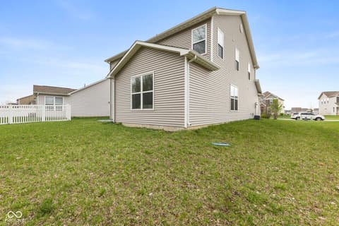 Photo of 1398 Sarah Way, Avon, IN