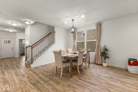 Photo of 1398 Sarah Way, Avon, IN