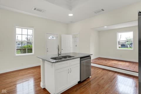 Photo of 601 E Thompson Street, Edinburgh, IN