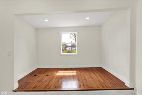 Photo of 601 E Thompson Street, Edinburgh, IN