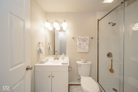 Photo of 807 Bittersweet Lane, Anderson, IN