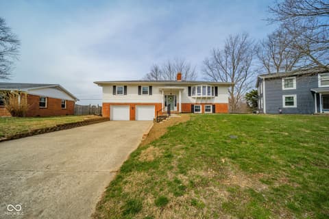 Photo of 807 Bittersweet Lane, Anderson, IN