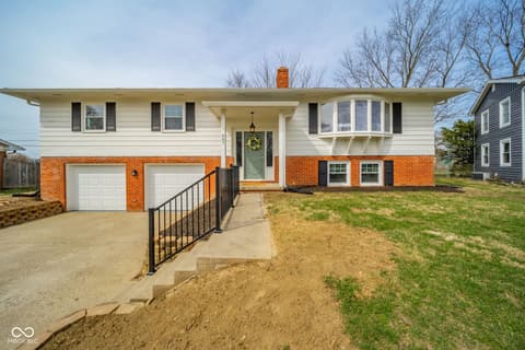 Photo of 807 Bittersweet Lane, Anderson, IN