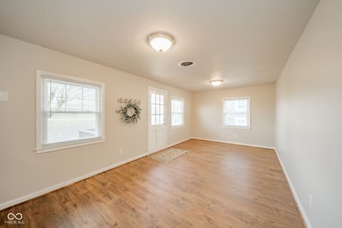 Photo of 807 Bittersweet Lane, Anderson, IN