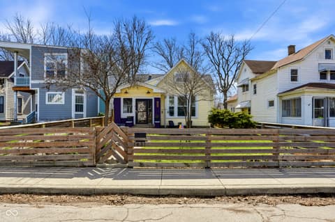 1431 Pleasant Street