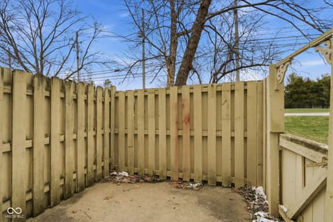 Photo of 2612 Chaseway Court, Indianapolis, IN