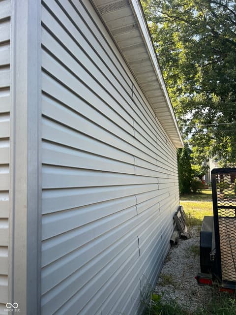 Side exterior at 413 W York Street, Rockville, IN