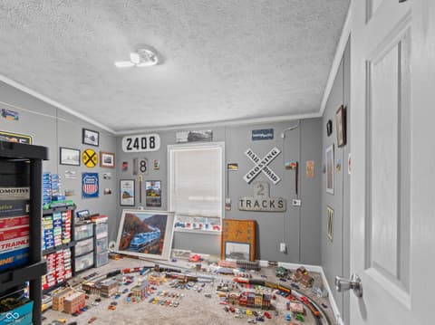 Game Room — 928 S Broadway Street, Pendleton, IN
