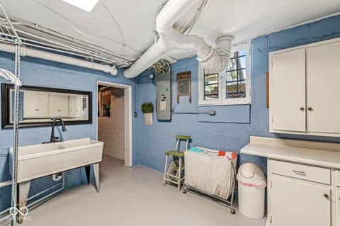 Laundry room at 4519 N Meridian Street, Indianapolis, IN
