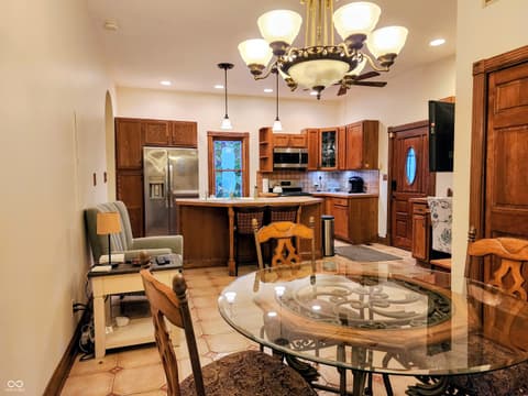 Photo of 239 E 11th Street, Indianapolis, IN