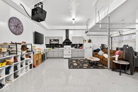 Garage at 12338 French Cattle Way, Noblesville, IN