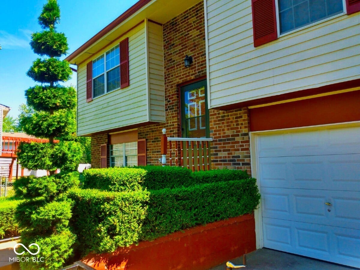 Photo of 9425 Pepperidge Drive, Indianapolis, IN