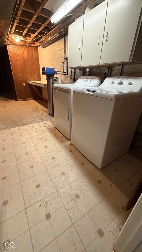Laundry room at 428 Southmore Street, Plainfield, IN