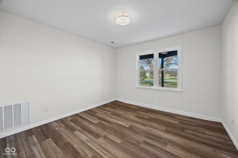 Photo of 447 E 4th Street, Williamsport, IN