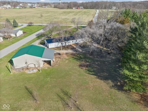 Photo of 447 E 4th Street, Williamsport, IN