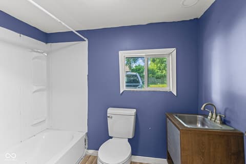 Bathroom at 9577 N Crawford Street, Knightsville, IN