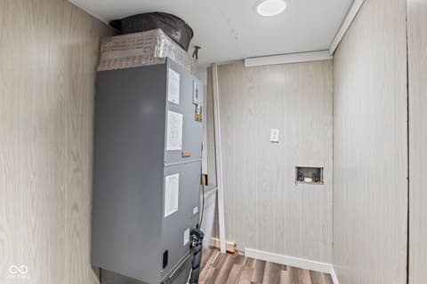 Utility Room — 9577 N Crawford Street, Knightsville, IN