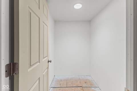 Hallway at 9577 N Crawford Street, Knightsville, IN