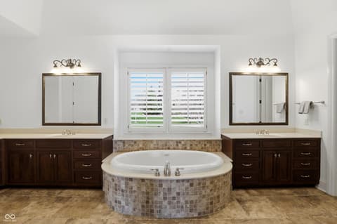 Photo of 16270 Chancellors Ridge Way, Westfield, IN