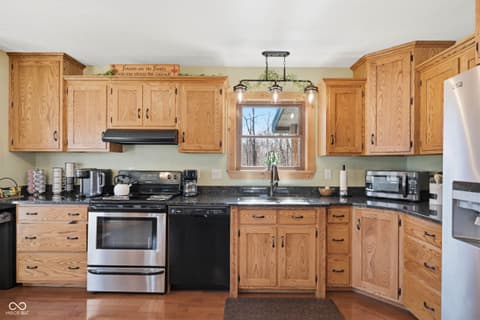 Photo of 9887 N County Road 250 West, Milton, IN