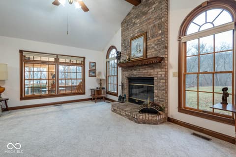Photo of 8031 E Hardin Ridge Road, Heltonville, IN