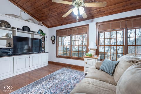 Photo of 8031 E Hardin Ridge Road, Heltonville, IN