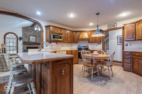 Photo of 8031 E Hardin Ridge Road, Heltonville, IN
