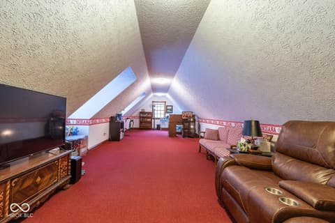 Photo of 8031 E Hardin Ridge Road, Heltonville, IN