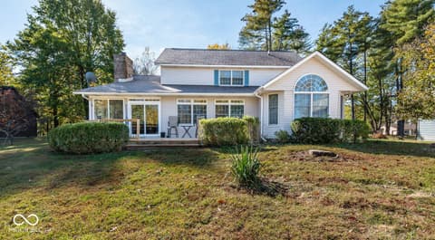 Photo of 8031 E Hardin Ridge Road, Heltonville, IN