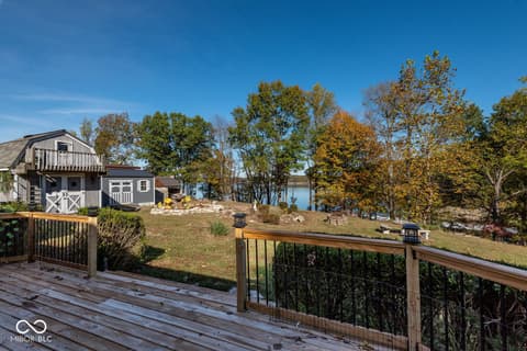 Photo of 8031 E Hardin Ridge Road, Heltonville, IN