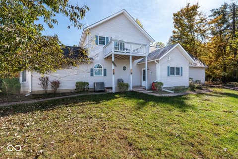Photo of 8031 E Hardin Ridge Road, Heltonville, IN